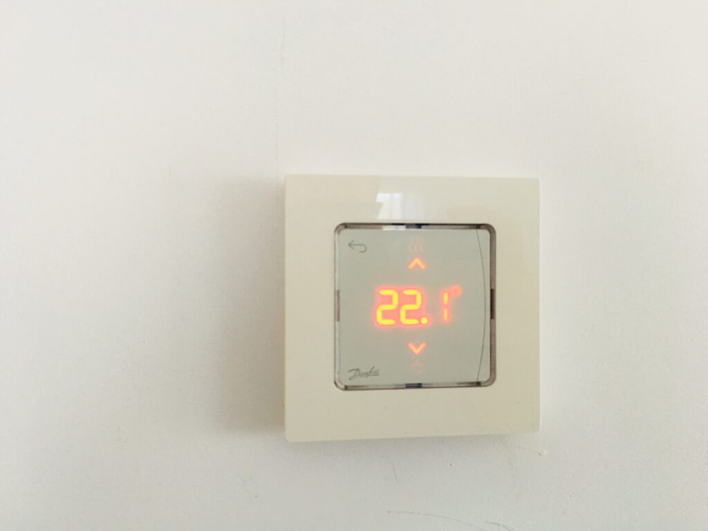 termostaty | sterowanie strefowe ogrzewaniem | DANFOSS | HMI Szczecin